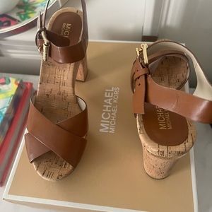Michael Kors Platform Brown Sandels size 8